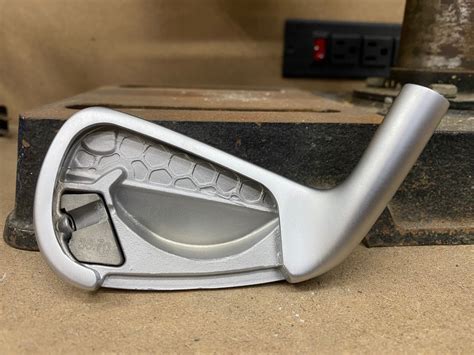 Taylormade P790 Irons Internal Structure Views In Hand Pics Tour