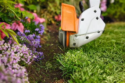 Coupe bordures à batterie FSA 30 STIHL