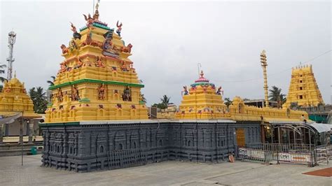 Vadapalli Temple Of Sri Venkateswara Swamy - Famous Temples Of India