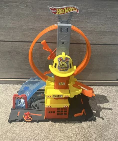 Hot Wheels City Super Loop Fire Station Playset Toy Car Picclick Uk