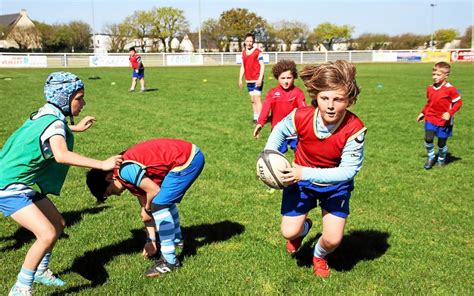 Les Stages Du Plouzan Ac Rugby Suivis Par Jeunes Le T L Gramme