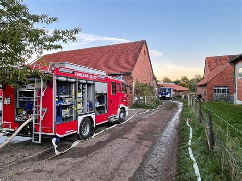 Gro Einsatz In M Llenbeck Feuerwehr L Scht Brand Auf Bauernhof