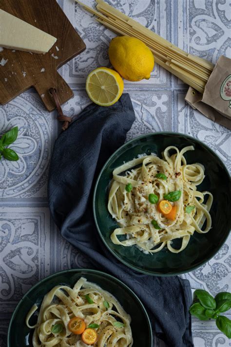 Pasta al limone Zitronensoße Farbbechers Cuisine