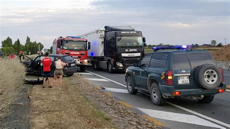 Otro Accidente En El Cruce De Olite En La N 121 Cuatro Heridos Al