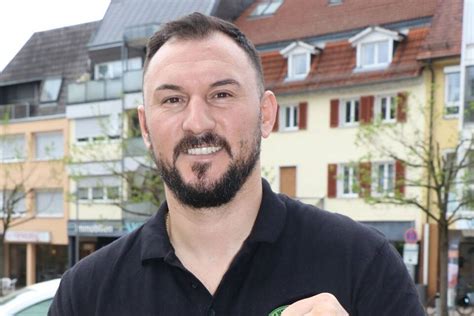 Eberbach Kickbox Weltmeister Bardhyl Gashi Steigt Nochmal In Den Ring