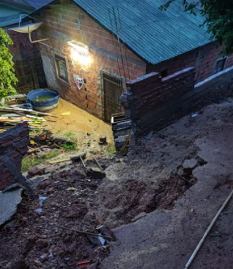 Em apenas 3 horas chove mais da metade do esperado para o mês de