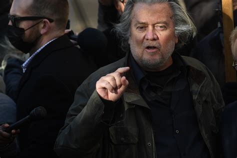 Steve Bannon Should Report To Prison Immediately Doj Tells Judge The