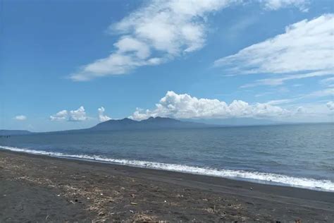 Cantiknya Pantai Sobo Pantai Pasir Hitam Yang Menakjubkan Di