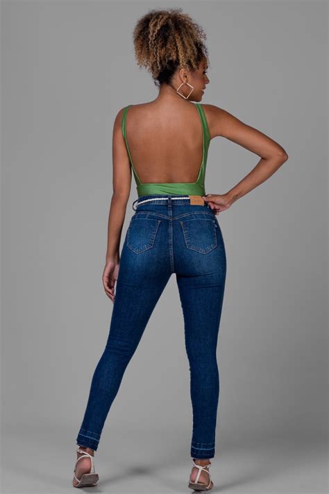 Cal A Jeans Cigarrete Hot Pants Barra Diferenciada Jeans Escuro Gera O Moderna