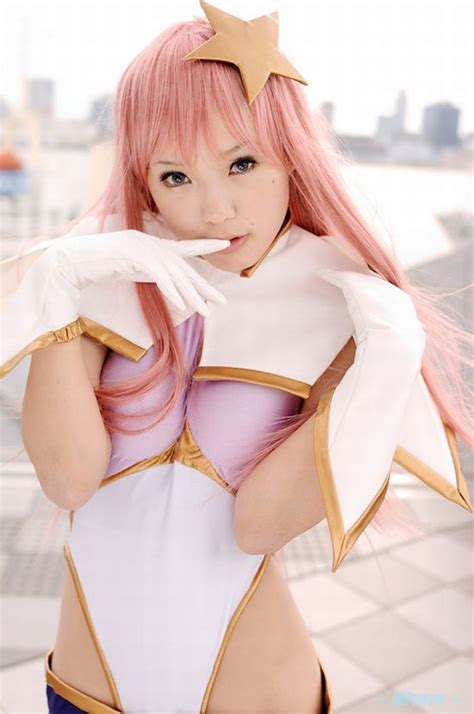 Really Cute Female Japanese Cosplayers 65 Pics Izismile