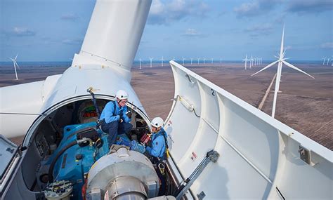 Maximizing Wind Turbine Operations And Maintenance Efficiency By