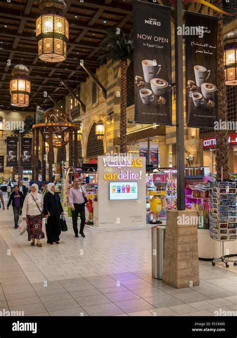 Tourists Shopping In Ibn Battuta Mall The Worlds Largest Themed