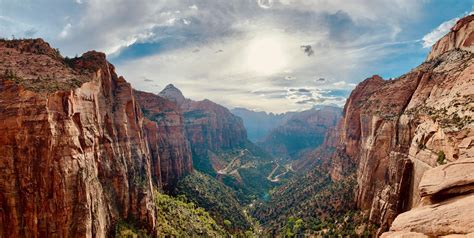 The Canyon Overlook Trail At Zion National Park Is Perfect