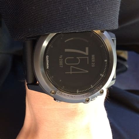 Test de la Garmin Fenix 3 HR : le plein de fonctionnalités | Montre ...