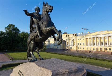 Pomnik W Petersburgu W Sankt Petersburgu Zdj Cie Stockowe Antartis