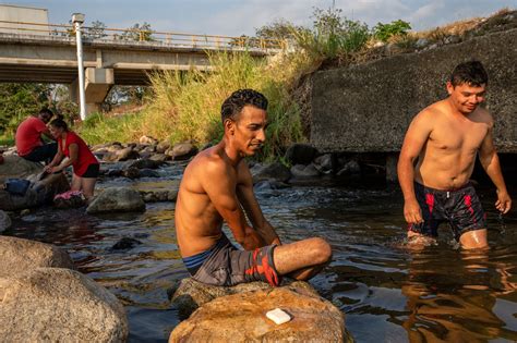 Mexican Town Once Welcomed Migrants Now It Blames Mexico’s President For Them The New York Times