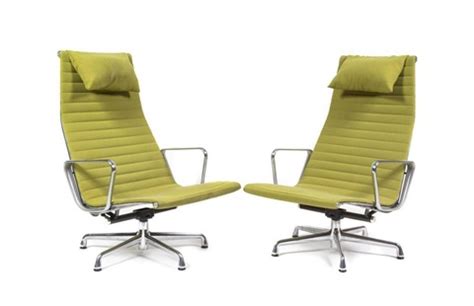 Pair Of Aluminium Group Lounge Chairs Herman Miller Usa By Charles And