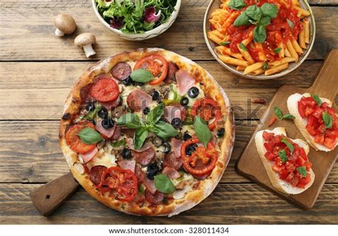 64,813 Pizza And Pasta Images, Stock Photos, 3D objects, & Vectors ...