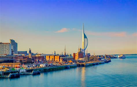 3,000+ Portsmouth England Stock Photos, Pictures & Royalty-Free Images ...