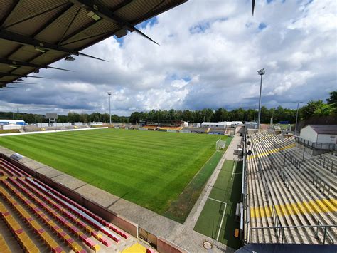 Sv Elversberg Vom Waldstadion Kaiserlinde Zur Ursapharm Arena