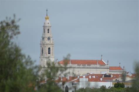 Fátima Arcebispo de Barcelona pede aos católicos em Fátima que não