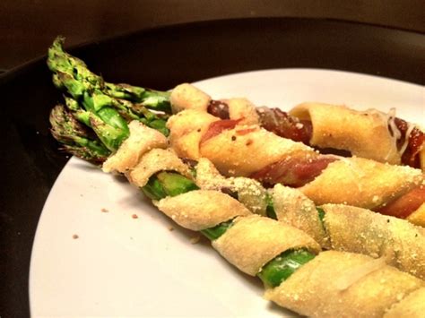 crescent roll asparagus spirals - The Cookie Rookie