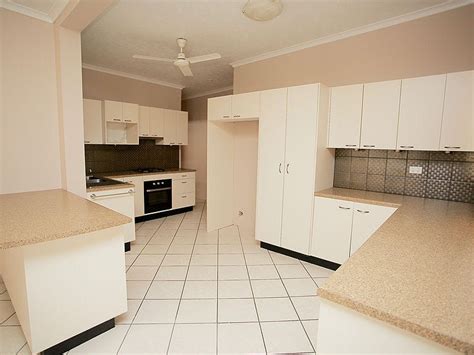 10 Sunset Drive Winston Qld 4825 Au