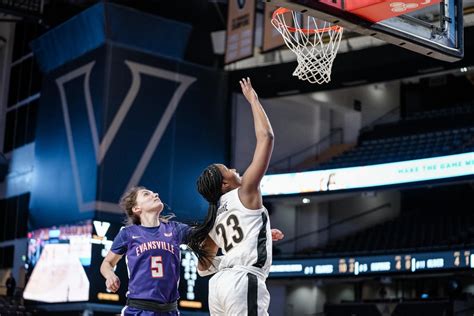 Pierre’s Record-Setting Effort Lifts Dores Past Evansville – Vanderbilt
