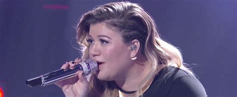 Kelly Clarkson's American Idol Series Finale Performance | POPSUGAR ...