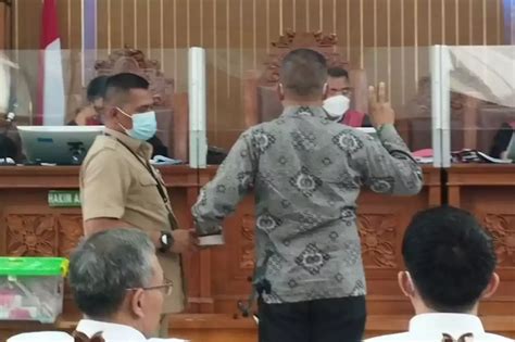 Berkas Tak Lengkap Saksi Sebut Surat Izin Senjata Api Bharada E Dan