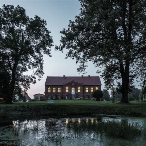 Kranich Museum Hotel In Hessenburg Berlin Creme Guides