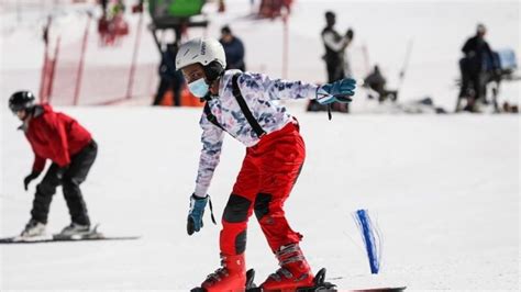 Skiing in Africa? Tourists hit snow-covered Lesotho slopes despite ...