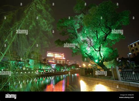 Guilin city hi-res stock photography and images - Alamy