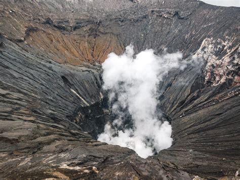 Has a volcano erupted in Tenerife?