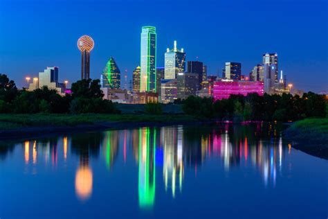 Dallas Skyline Night Images – Browse 1,413 Stock Photos, Vectors, and ...