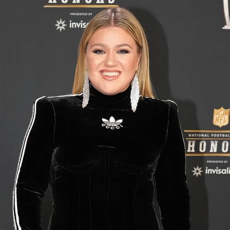 See All The 2023 Nfl Honors Red Carpet Fashion Looks