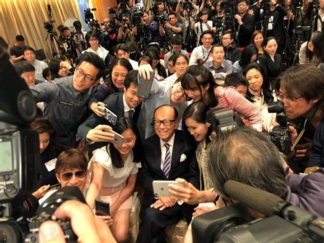 Hong Kong S Richest Li Ka Shing Announces Plans To Retire After 68 Years