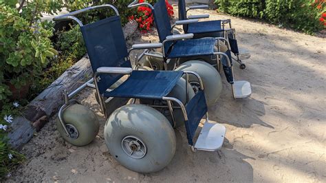 The wheels on these beach wheel chairs : r/AbsoluteUnits