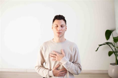 Yoga Quotidiano per Principianti: Piccoli Passi per una vita felice