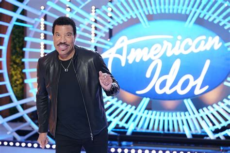 Lionel Richie Net Worth The Famous Singer S Career And Life