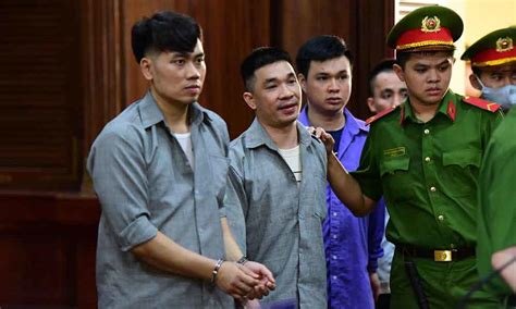 Tạm dừng phiên xét xử hot girl Ngọc Miu và người tình