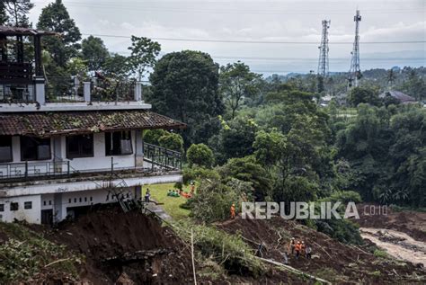 Gempa Susulan Sebabkan Jalan Di Cianjur Kembali Ambles Republika Online