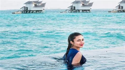 Television Actress Wears Bikini And Shares Bold Photos