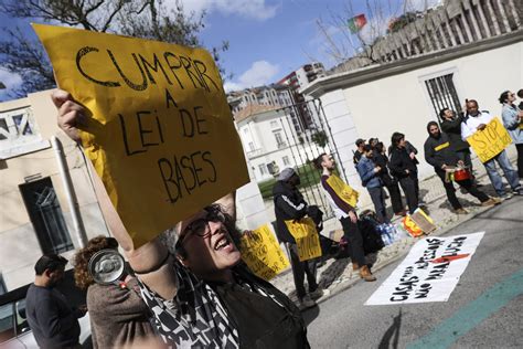 Vis O Bairros Prometem Regressar Ao Minist Rio Da Habita O Se