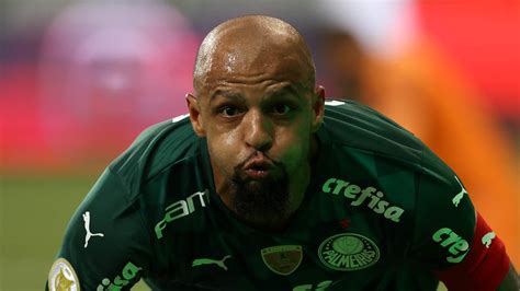 Torcida Do Fluminense Cobra Felipe Melo No Aeroporto Após Derrota Para