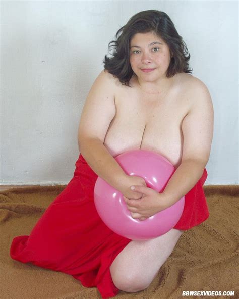 Cute BBW Amateur Blows And Cuddle A Balloon Dreaming About Sex Photos
