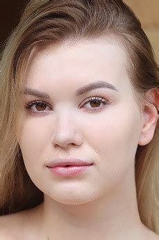 Sandra Blonde Model Profile Indexxx