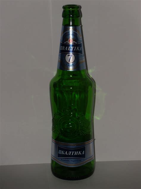 Joel's Beer Blog: Baltika Baltika 7