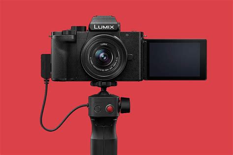 Panasonic Lumix G100 vlogging kit sees price drop! | Amateur Photographer