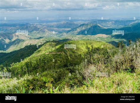 Sierra maestra mountains cuba hi-res stock photography and images - Alamy